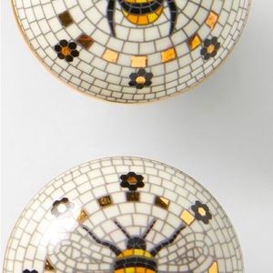 Anthropologie Bistro Bee Knobs